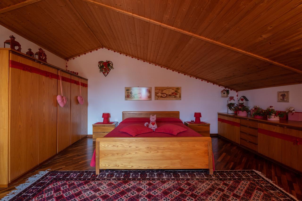Ai Due Pini B&B Пескантина Экстерьер фото