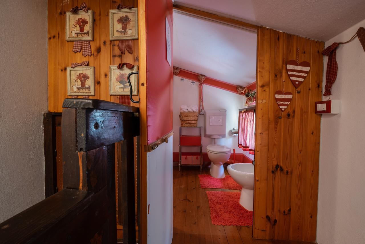 Ai Due Pini B&B Пескантина Экстерьер фото
