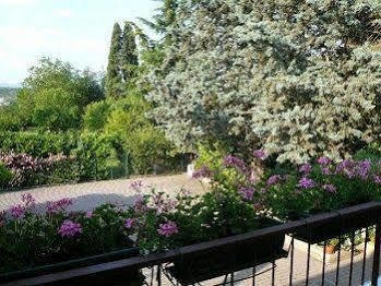 Ai Due Pini B&B Пескантина Экстерьер фото